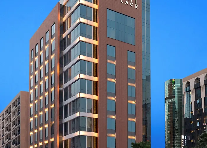 Golf Hotel: Hyatt Place Dubai Baniyas Square