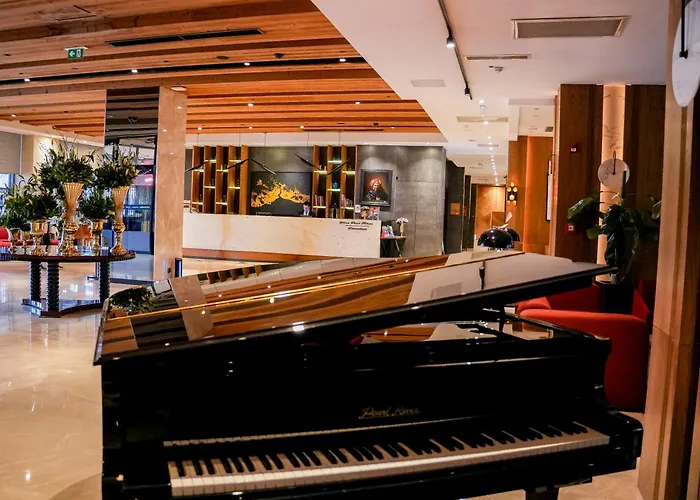 Zentrales Hotel: Dosso Dossi Hotels & Spa Downtown