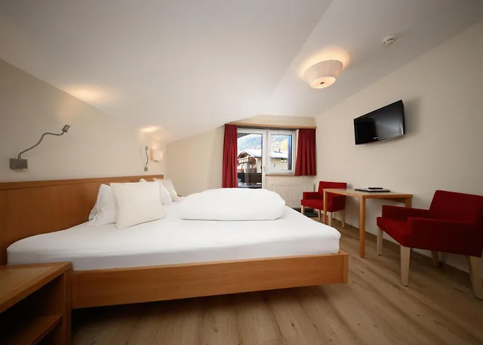 Hotel Garni Maria Theresia - Official Oetztal Summer Card Partner