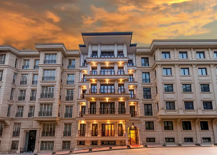 Etiz s & Residences