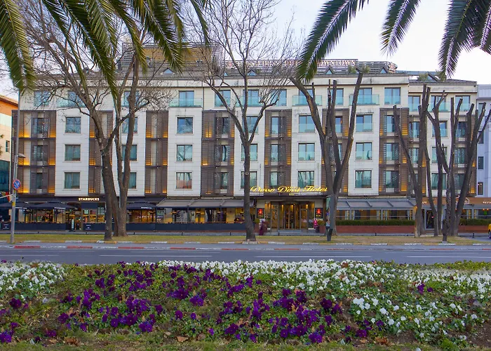 Dosso Dossi s & Spa Downtown