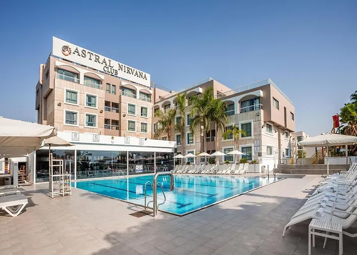 Hotel Astral Nirvana Club