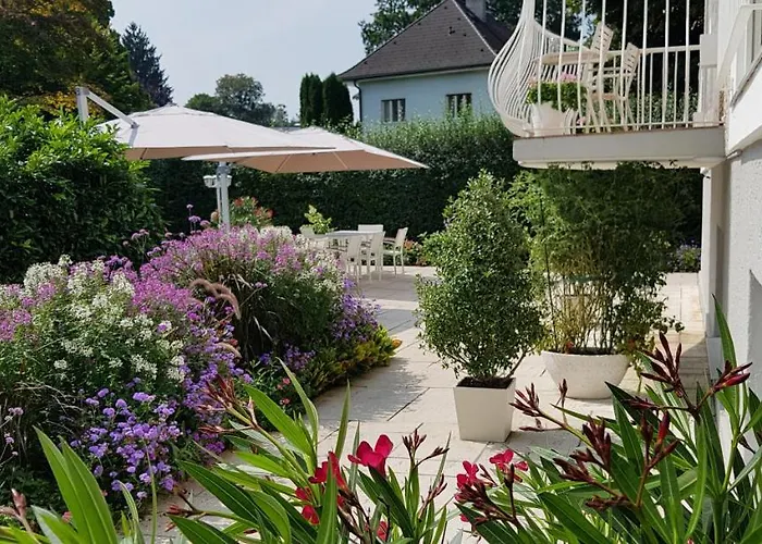 Little Guesthouse